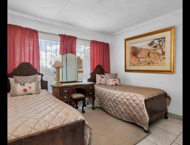 FARM FOR SALE IN CHARTWELL A.H.